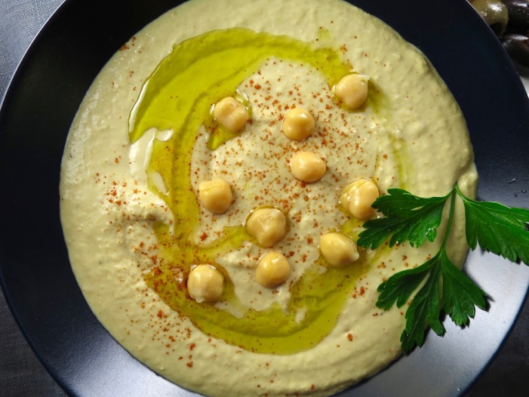 Easy Homemade Hummus - My Lilikoi KitchenMy Lilikoi Kitchen